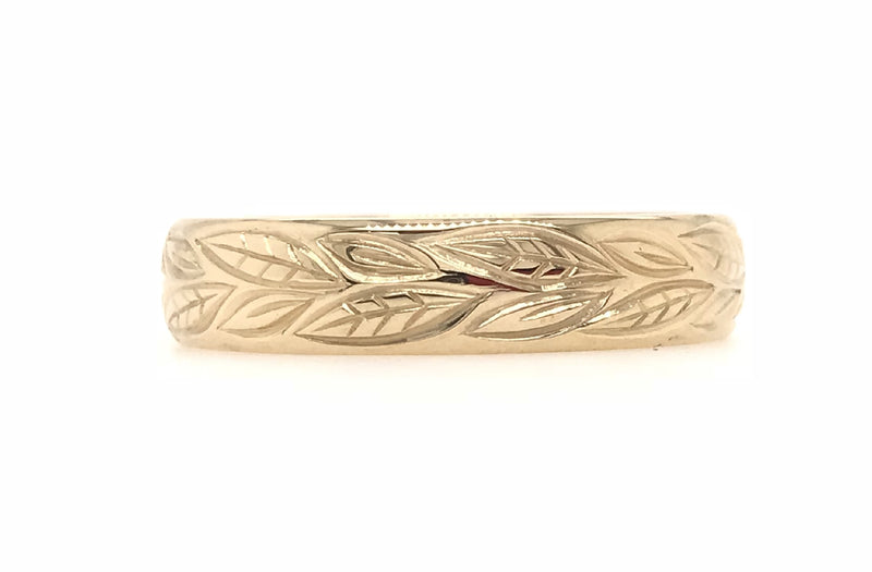 18CT YELLOW GOLD WEDDING BAND WITH HAND ENGRAVING HAND CRAFTED
