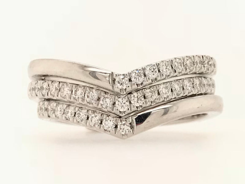 9CT WHITE GOLD SHIMMERING VICTORY V PLAIN STACKABLE RING HAND CRAFTED