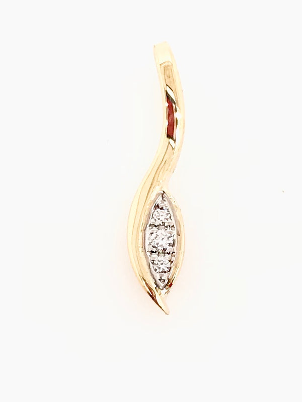 18ct Yellow Gold Diamond Pendant 4