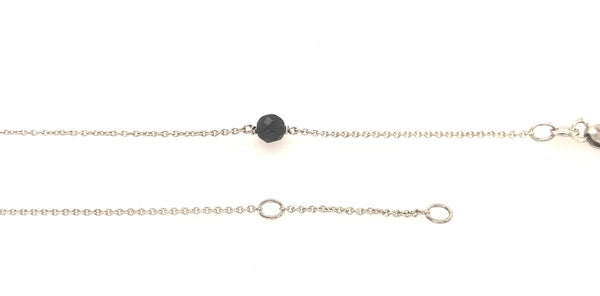 9CT WHITE GOLD BELCHER LINK BRACELET FEATURING BLACK AGATE BEAD