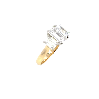 18CT ENGAGEMENT RING TRILOGY YELLOW AND WHITE GOLD 3 LAB GROWN DIAMONDS 3.67CT VS1 HAND CRAFTED
