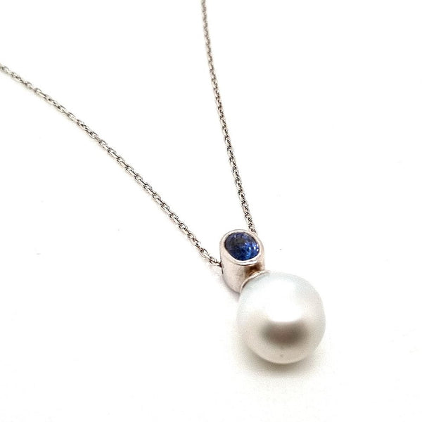 18ct White Gold South Sea Pearl and Ceylon Sapphire Pendant & Necklace
