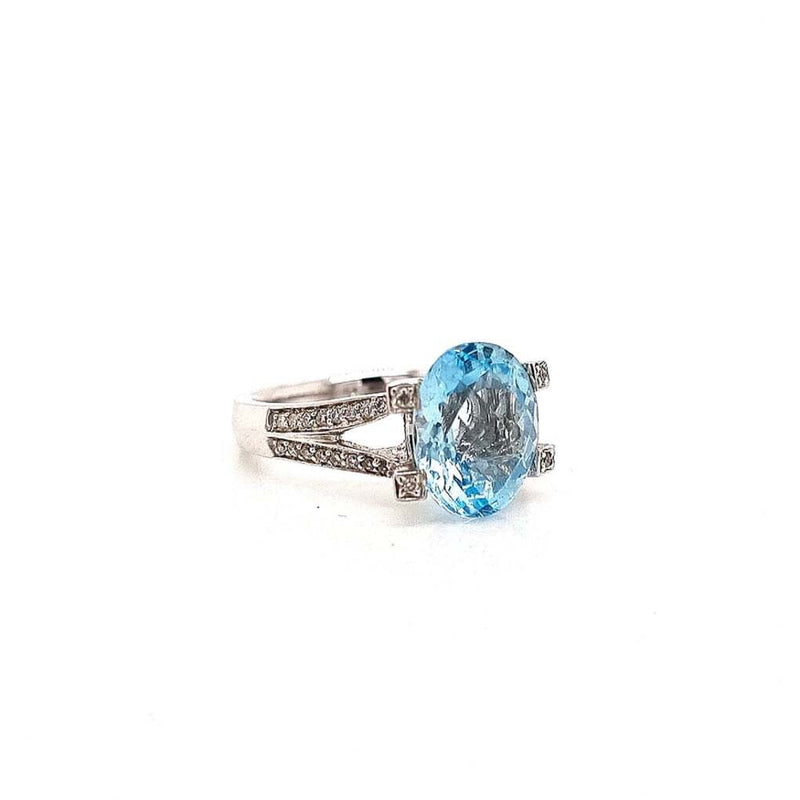 18ct White Gold Blue Topaz & Diamond Ring