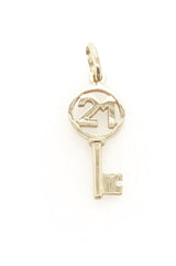 9CT YELLOW GOLD 21ST KEY CHARM ROUND TOP HAND CRAFTED